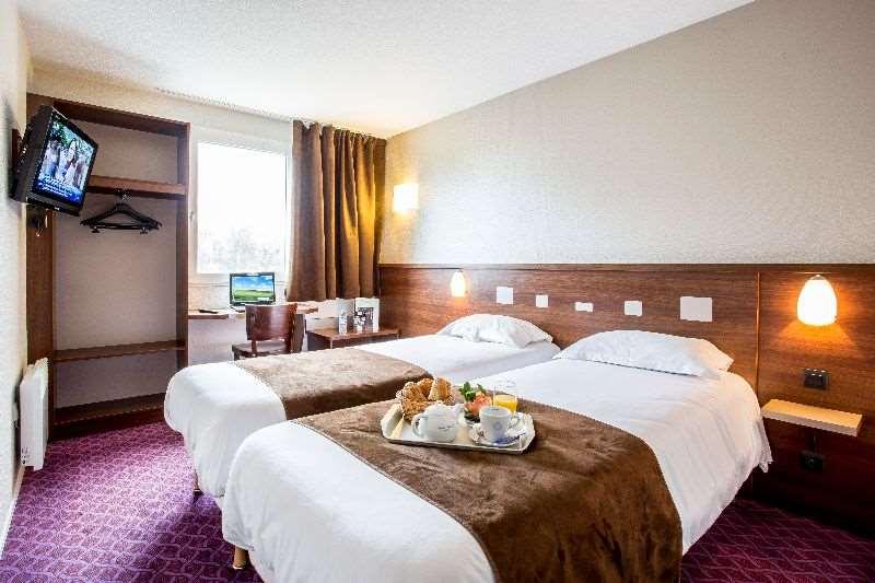 Brit Hotel Rennes Le Castel Szoba fotó